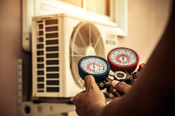 Professional Hvac Installation technician working in Wellsville, KS